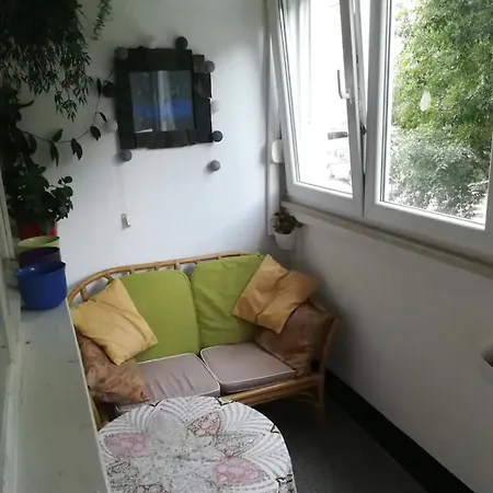 Friendly Well Located Family - Two Bedroom *